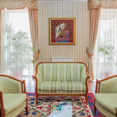 City Hotel Tien Shan Koktobe Екстериор снимка