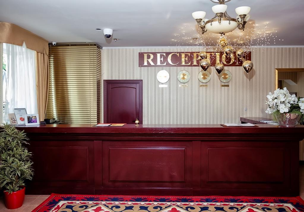City Hotel Tien Shan Koktobe Екстериор снимка