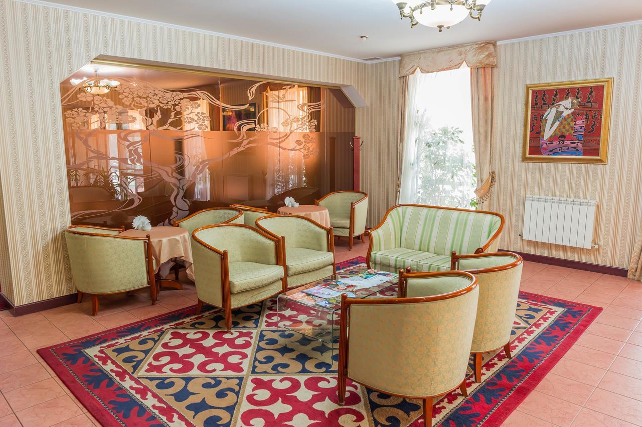 City Hotel Tien Shan Koktobe Екстериор снимка